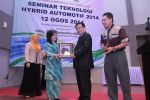 seminar_teknologi_hybrid_automotif_2014-57