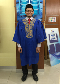 graduan-sijil-muslim-lelaki